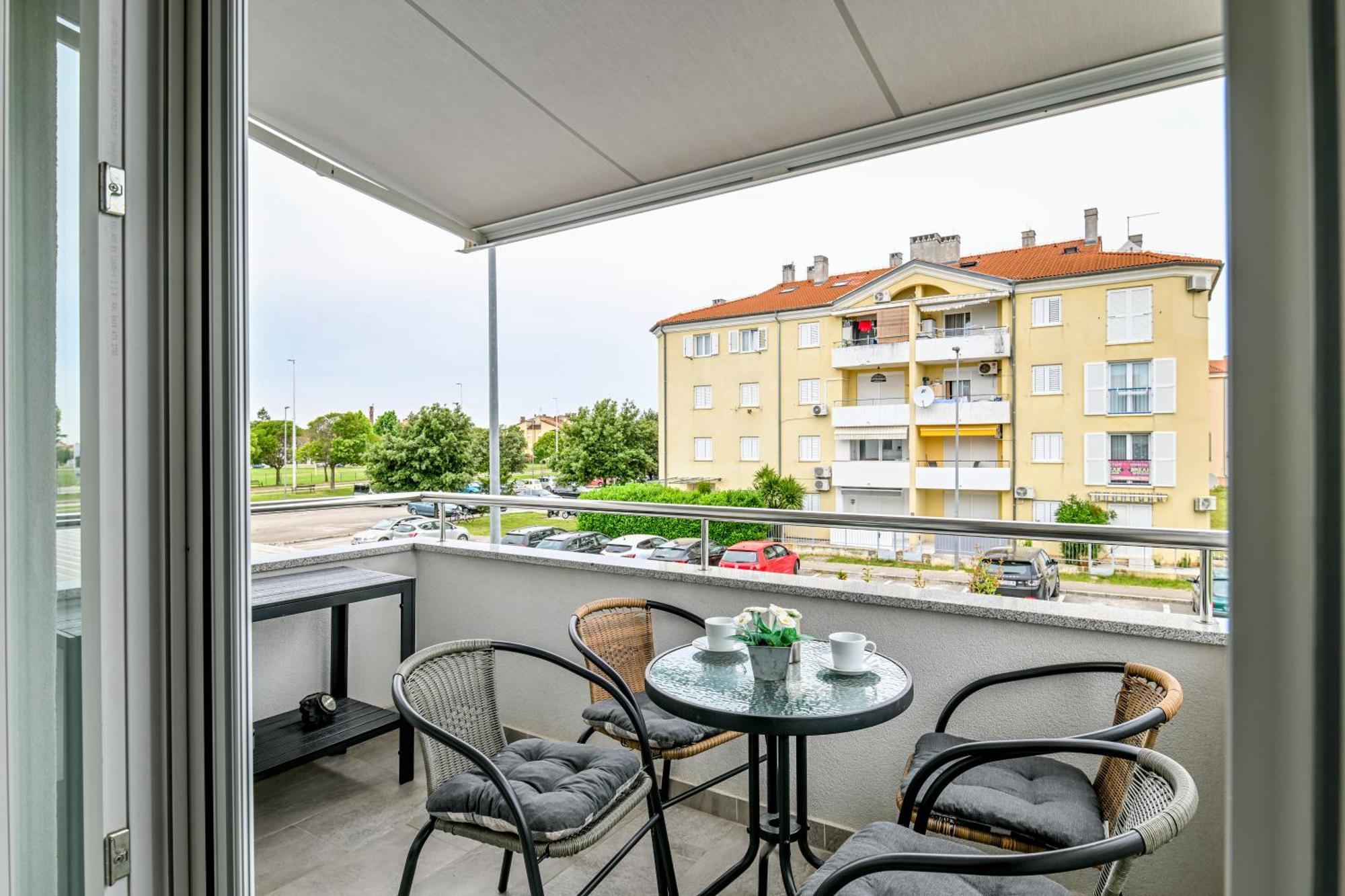 Apartment Uma Умаг Экстерьер фото